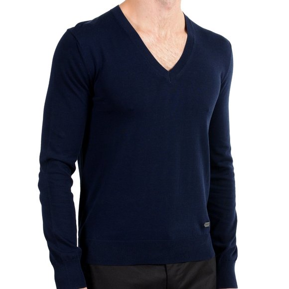 Burberry Men's Navy Blue V-Neck Sweater